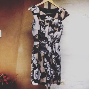 WHBM silk rose ruffle party dress size 00